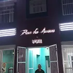 Praia Dos Amores Hostel